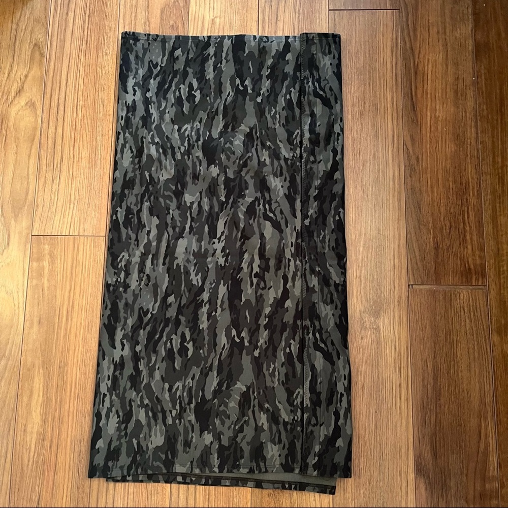 Customizable snap scarf